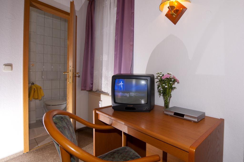 Pension Cafe Suzette Гота Номер фото