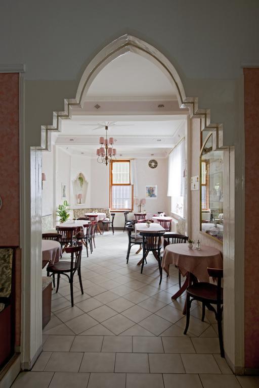 Pension Cafe Suzette Гота Экстерьер фото